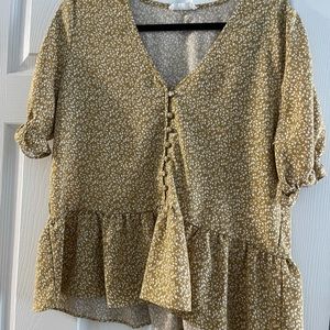 Size L Luca and Grae blouse